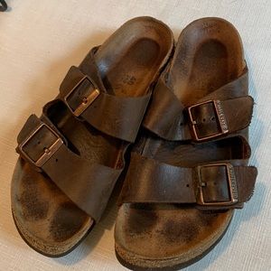 Lightly worn women’s Birkenstocks